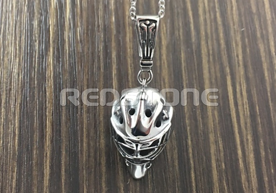 Oceľový prívesok brankárska hokejová prilba